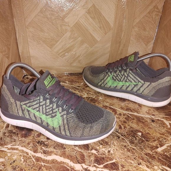 Nike Shoes - Nike women's Free 4.0 Flyknit running shoes sneaker size 7.5.     334